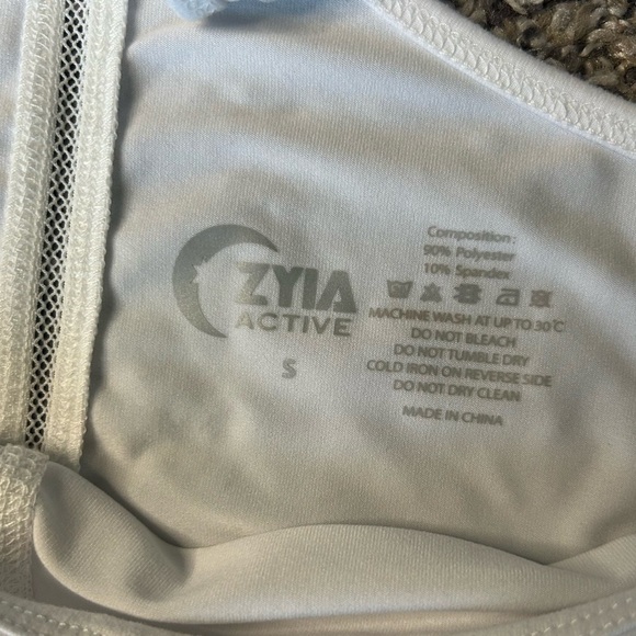 5/$25 Zyia NWOT active wear white top size small - Picture 5 of 10
